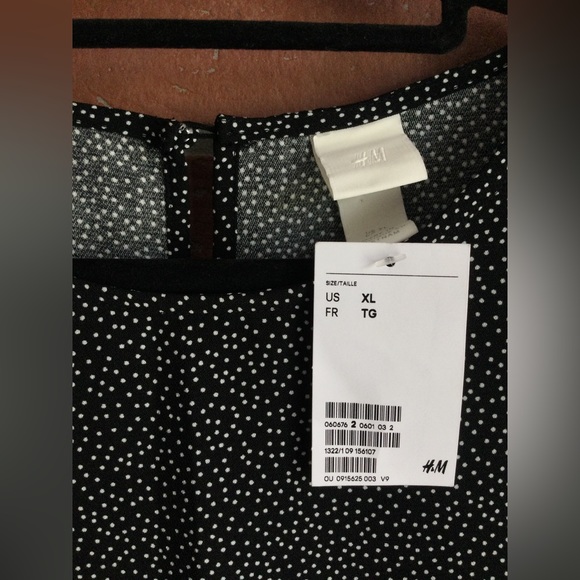 H&M NWT Dress polka dot size XL - Picture 3 of 7